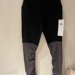 Alo goddess grey and black NWT